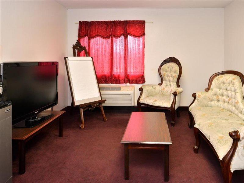 Americas Best Value Inn Somerville Texas מראה חיצוני תמונה