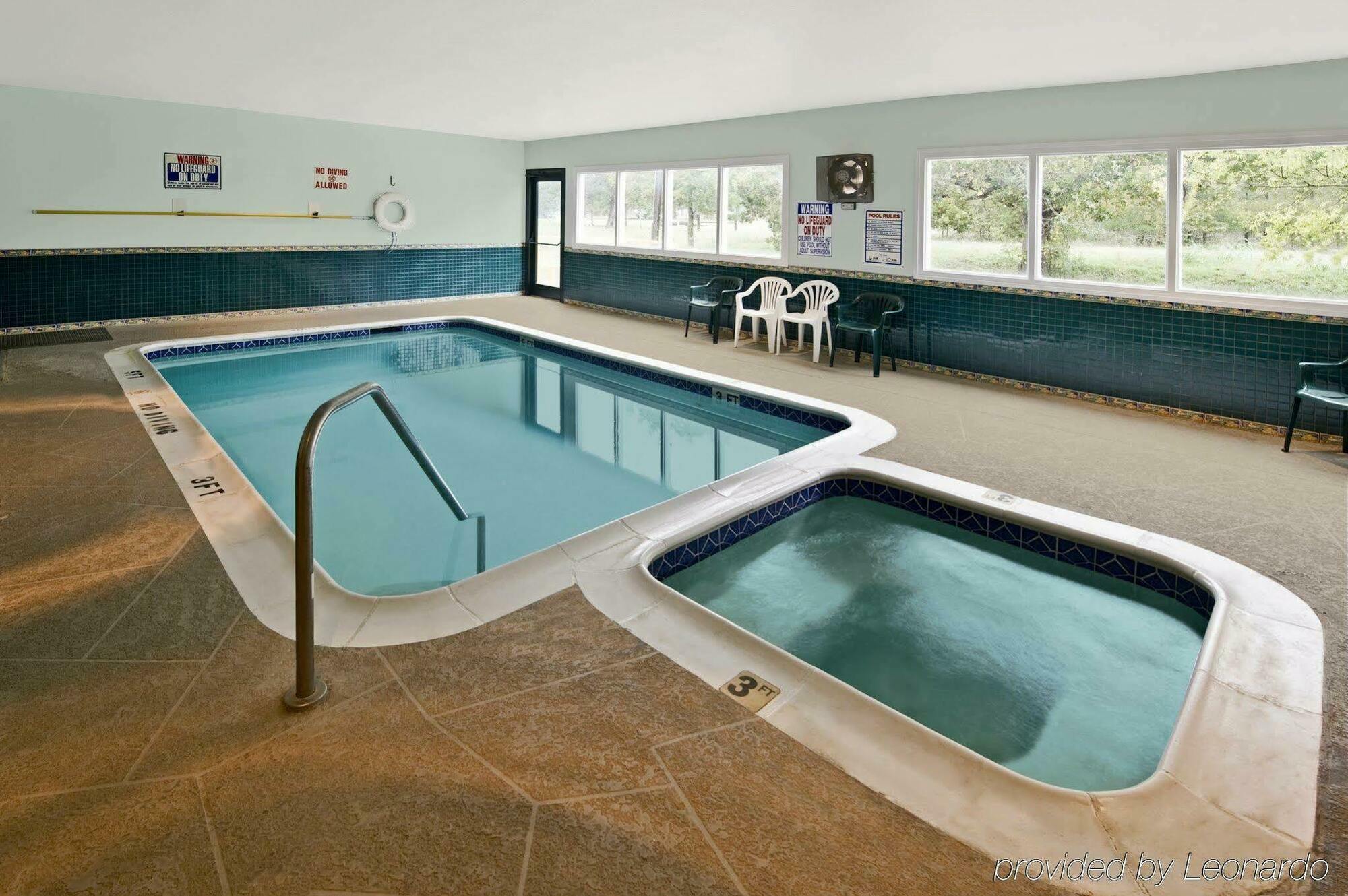 Americas Best Value Inn Somerville Texas מתקנים תמונה